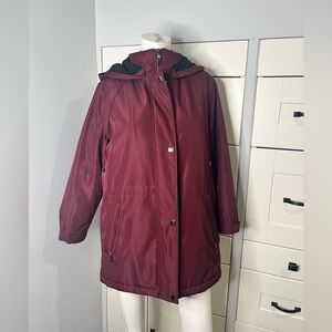 Liz Claiborne. Size small. Zip and button clothes. Winter coat. Pockets. Lined.